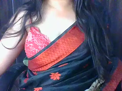 Snapshot of santurmom chatting on 02.17.26 santurmom online show from 02.17.26