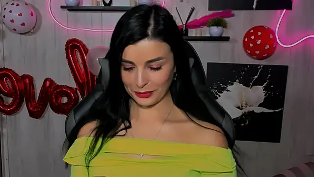 KayWuds online show from 02.20.25