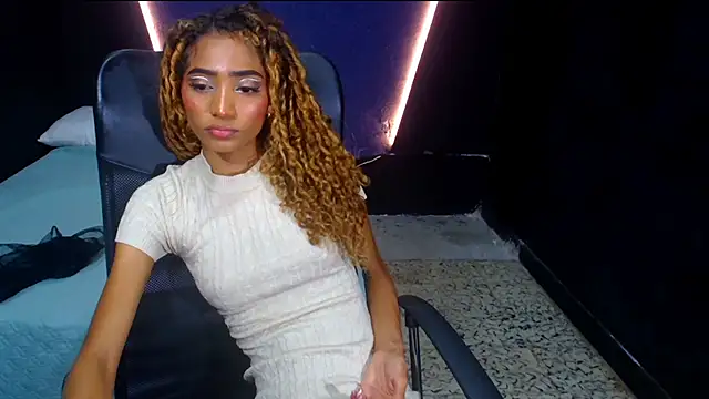 Snapshot of Charlotte_Love10 chatting on 01.26.25 Charlotte Love10 online show from 01.26.25