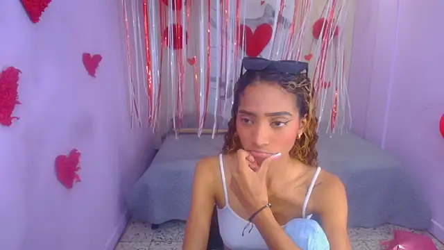 Snapshot of Charlotte_Love10 chatting on 02.09.25 Charlotte Love10 online show from 02.09.25