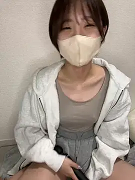 Snapshot of -x_MIU_x chatting on 03.12.25 -x MIU x online show from 03.12.25