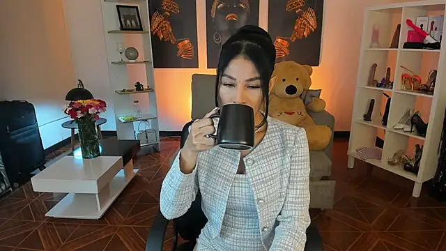 Snapshot of saralife chatting on 01.16.26 saralife online show from 01.16.26