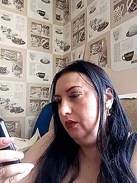 Snapshot of Veronica-Celie chatting on 09.22.25 Veronica-Celie online show from 09.22.25