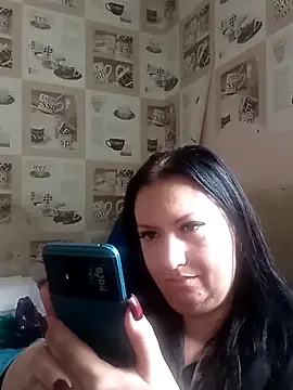 Snapshot of Veronica-Celie chatting on 10.11.25 Veronica-Celie online show from 10.11.25