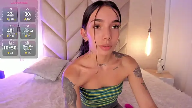 Mollymoon1 online show from 01.30.25