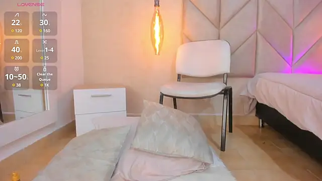 Mollymoon1 online show from 03.09.25