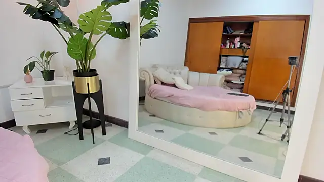 Mollymoon1 online show from 02.03.26