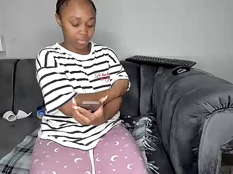 Pearl 00 online show from 12.22.25