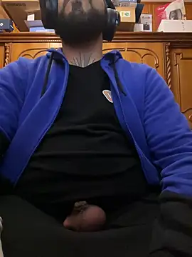 Dikkiduohottt online show from 12.21.24