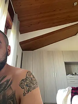 Dikkiduohottt online show from 04.18.26