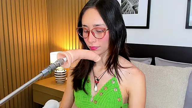 doll bella  online show from 03.11.26