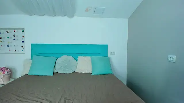 L1ittle kitty  online show from 10.11.25