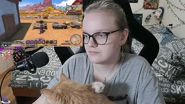 Snapshot of DivaMarisa chatting on 03.06.25 DivaMarisa online show from 03.06.25