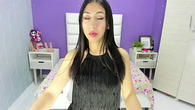 Snapshot of Sophia_abad7 chatting on 12.04.25 Sophia abad7 online show from 12.04.25