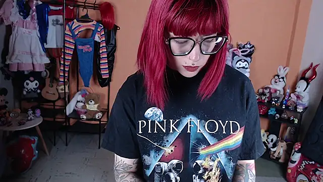 MissMiia2 online show from 02.21.26