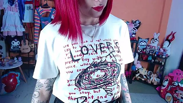 MissMiia2 online show from 02.28.26