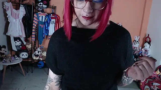 Snapshot of MissMiia2 chatting on 04.18.26 MissMiia2 online show from 04.18.26