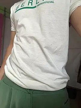 Snapshot of alburt_1996 chatting on 01.03.25 alburt 1996 online show from 01.03.25