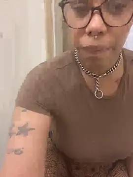 Snapshot of Princess_Desirae chatting on 05.05.26 Princess Desirae online show from 05.05.26