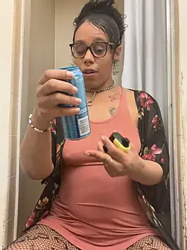 Snapshot of Princess_Desirae chatting on 05.16.26 Princess Desirae online show from 05.16.26