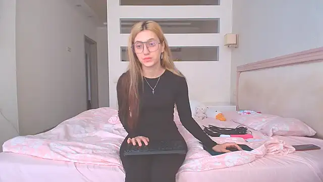 Iren online show from 10.02.25