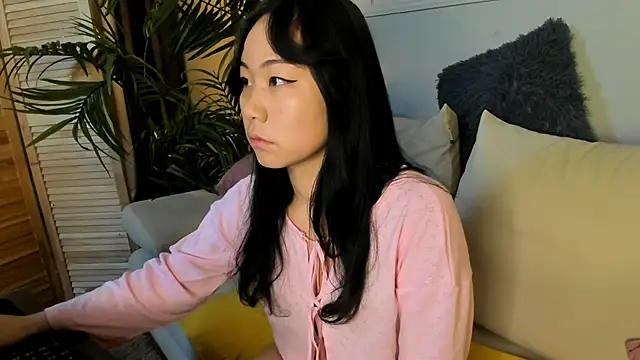 Snapshot of Inari_Okami_ chatting on 12.18.24 Inari Okami  online show from 12.18.24