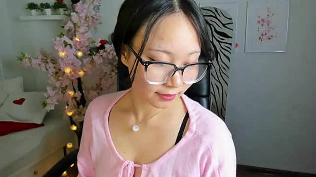 Snapshot of Inari_Okami_ chatting on 03.21.25 Inari Okami  online show from 03.21.25