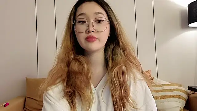 Jennatyan online show from 04.17.26