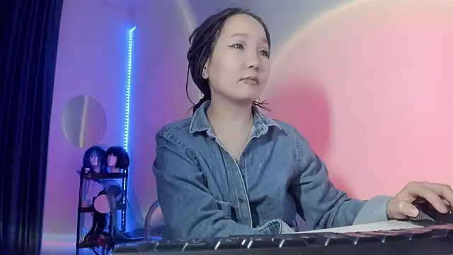 Snapshot of himeros_goddess chatting on 02.20.25 himeros goddess online show from 02.20.25