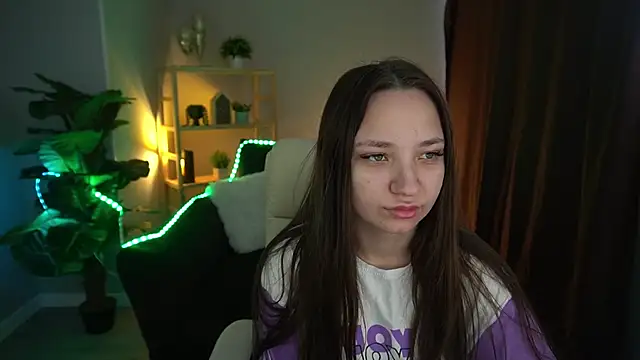 ElysLunar online show from 12.20.24