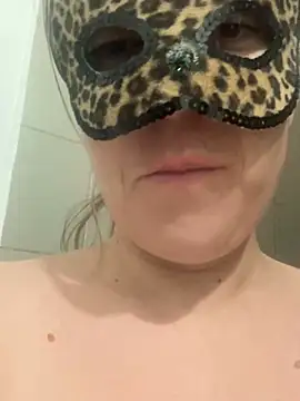 Snapshot of Lyannabuena69 chatting on 03.04.25 Lyannabuena69 online show from 03.04.25