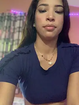 Snapshot of Nicole_cute1 chatting on 12.29.24 Nicole cute1 online show from 12.29.24