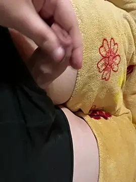 Snapshot of Max_2515 chatting on 12.19.24 Max 2515 online show from 12.19.24