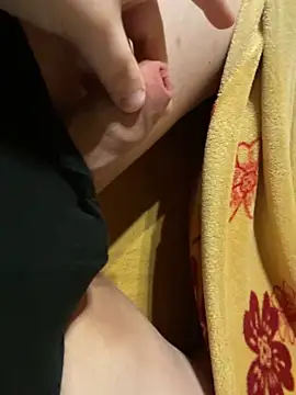 Snapshot of Max_2515 chatting on 12.22.24 Max 2515 online show from 12.22.24