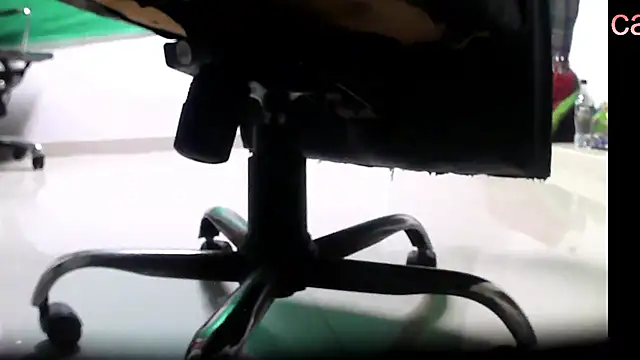 GO LALA online show from 03.23.25