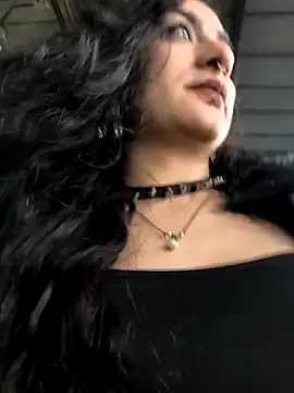 Lila Desiree online show from 01.07.26