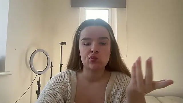 maisiesmithx online show from 03.18.26