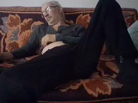 Snapshot of loverboyxxx69 chatting on 01.26.25 loverboyxxx69 online show from 01.26.25