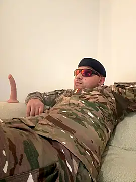 Snapshot of Napoleon1er_ chatting on 11.11.25 Napoleon1er online show from 11.11.25