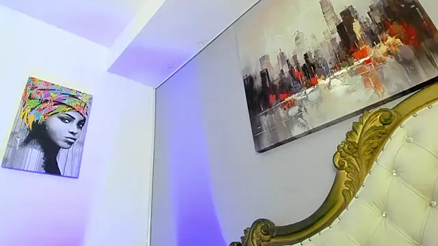 Snapshot of Antonella_Fontanna chatting on 12.23.24 Antonella Fontanna online show from 12.23.24