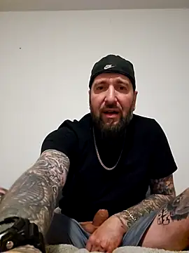 Beardedtattood online show from 03.28.26