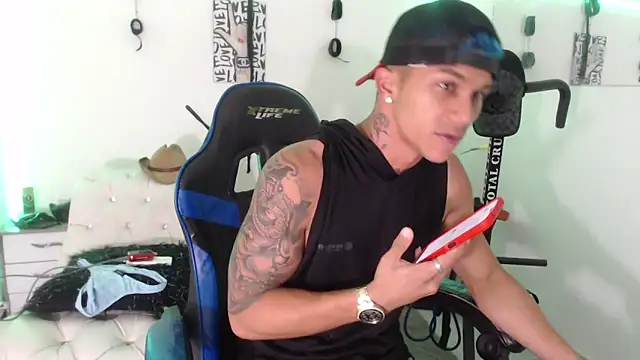 Leonard Price online show from 02.23.25