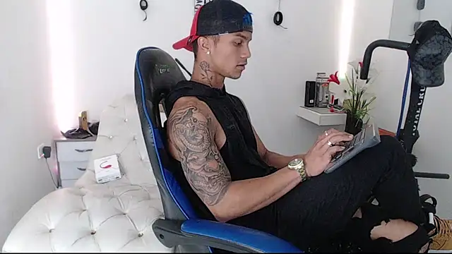 Leonard Price online show from 03.06.25