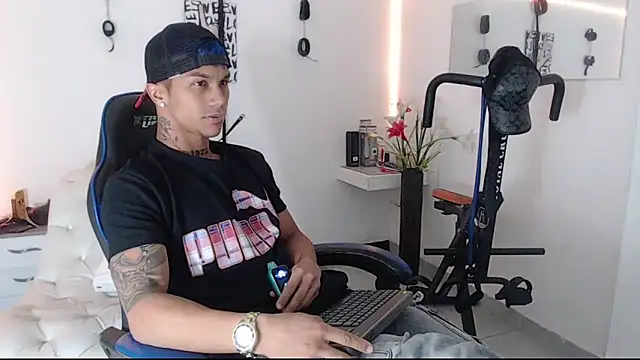 Leonard Price online show from 03.07.25