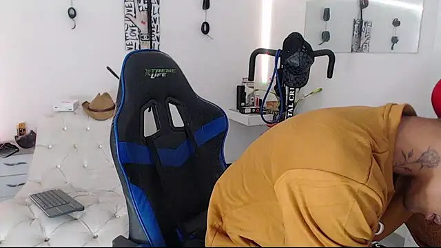 Leonard Price online show from 03.18.25