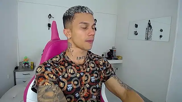 Leonard Price online show from 10.08.25