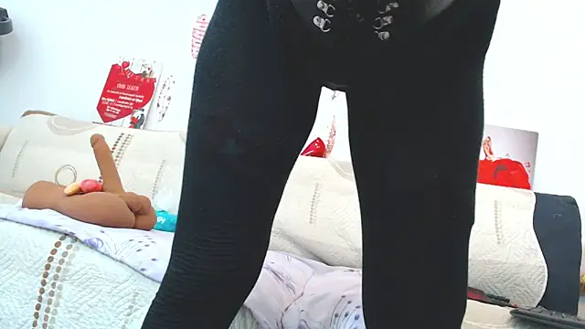 Snapshot of ForeverBarbie_ chatting on 03.23.25 ForeverBarbie  online show from 03.23.25