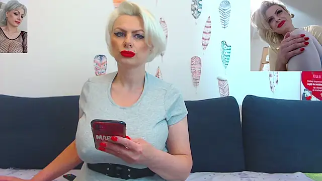 Snapshot of ForeverBarbie_ chatting on 06.20.26 ForeverBarbie online show from 06.20.26