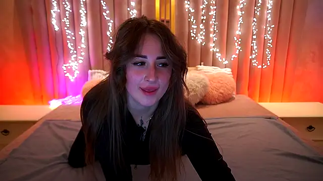 GentleAdellee online show from 12.17.25