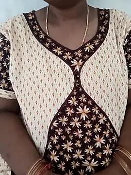 Snapshot of MaaliiiPonuTamil chatting on 02.28.25 MaaliiiPonuTamil online show from 02.28.25